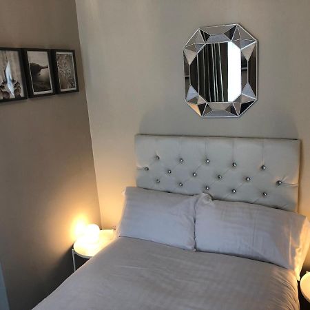 3 Double Bed Brittania Styled Central Home Near Lfc Sleeps 6 With Free Business Super Fast Fibre Broadband Λίβερπουλ Εξωτερικό φωτογραφία