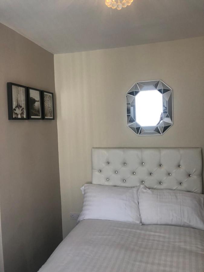 3 Double Bed Brittania Styled Central Home Near Lfc Sleeps 6 With Free Business Super Fast Fibre Broadband Λίβερπουλ Εξωτερικό φωτογραφία