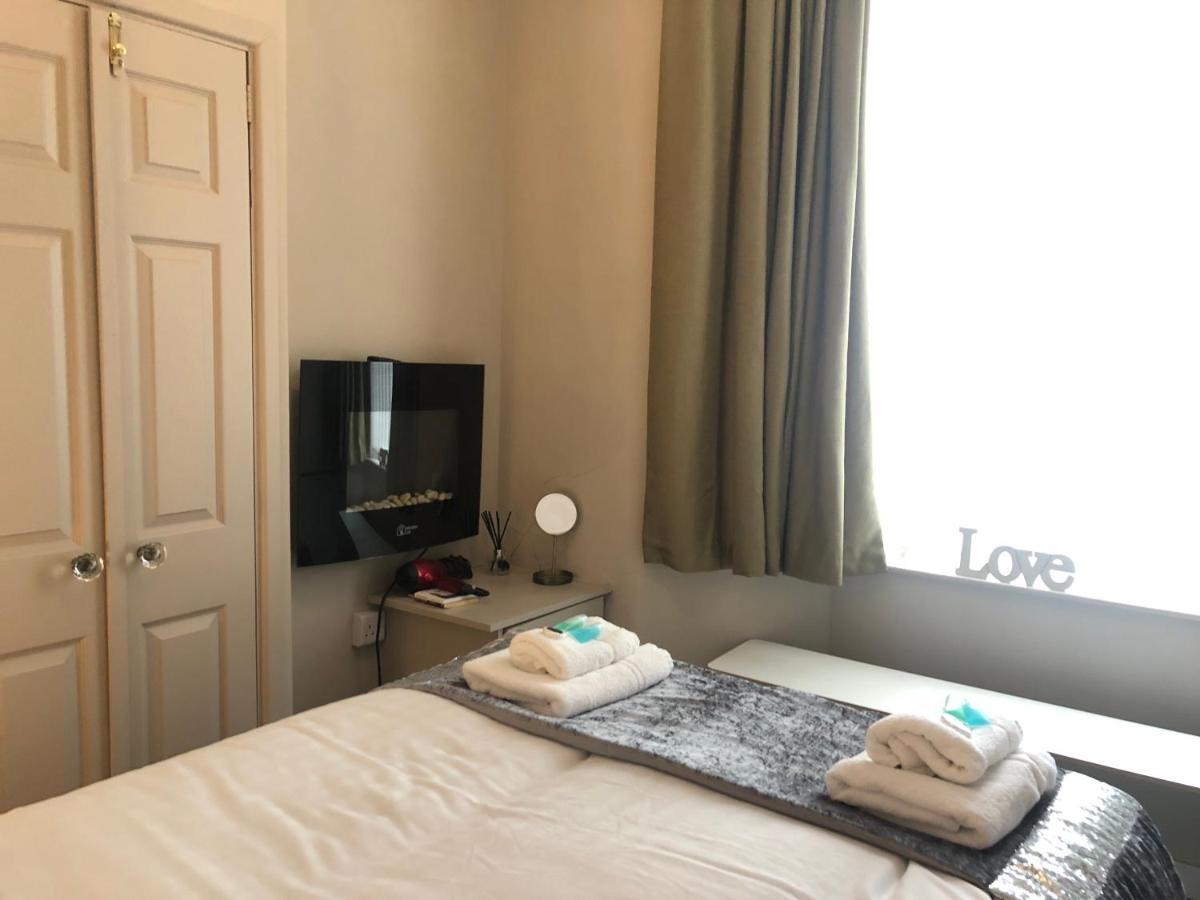 3 Double Bed Brittania Styled Central Home Near Lfc Sleeps 6 With Free Business Super Fast Fibre Broadband Λίβερπουλ Εξωτερικό φωτογραφία