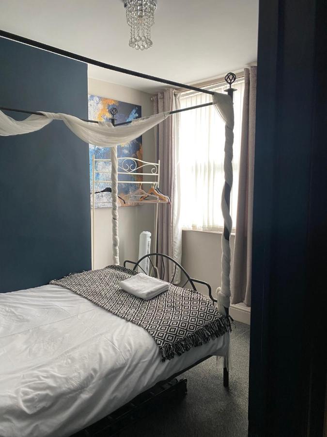 3 Double Bed Brittania Styled Central Home Near Lfc Sleeps 6 With Free Business Super Fast Fibre Broadband Λίβερπουλ Εξωτερικό φωτογραφία