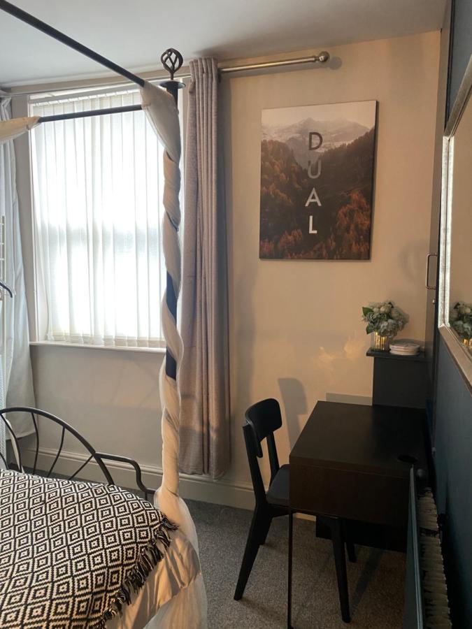 3 Double Bed Brittania Styled Central Home Near Lfc Sleeps 6 With Free Business Super Fast Fibre Broadband Λίβερπουλ Εξωτερικό φωτογραφία